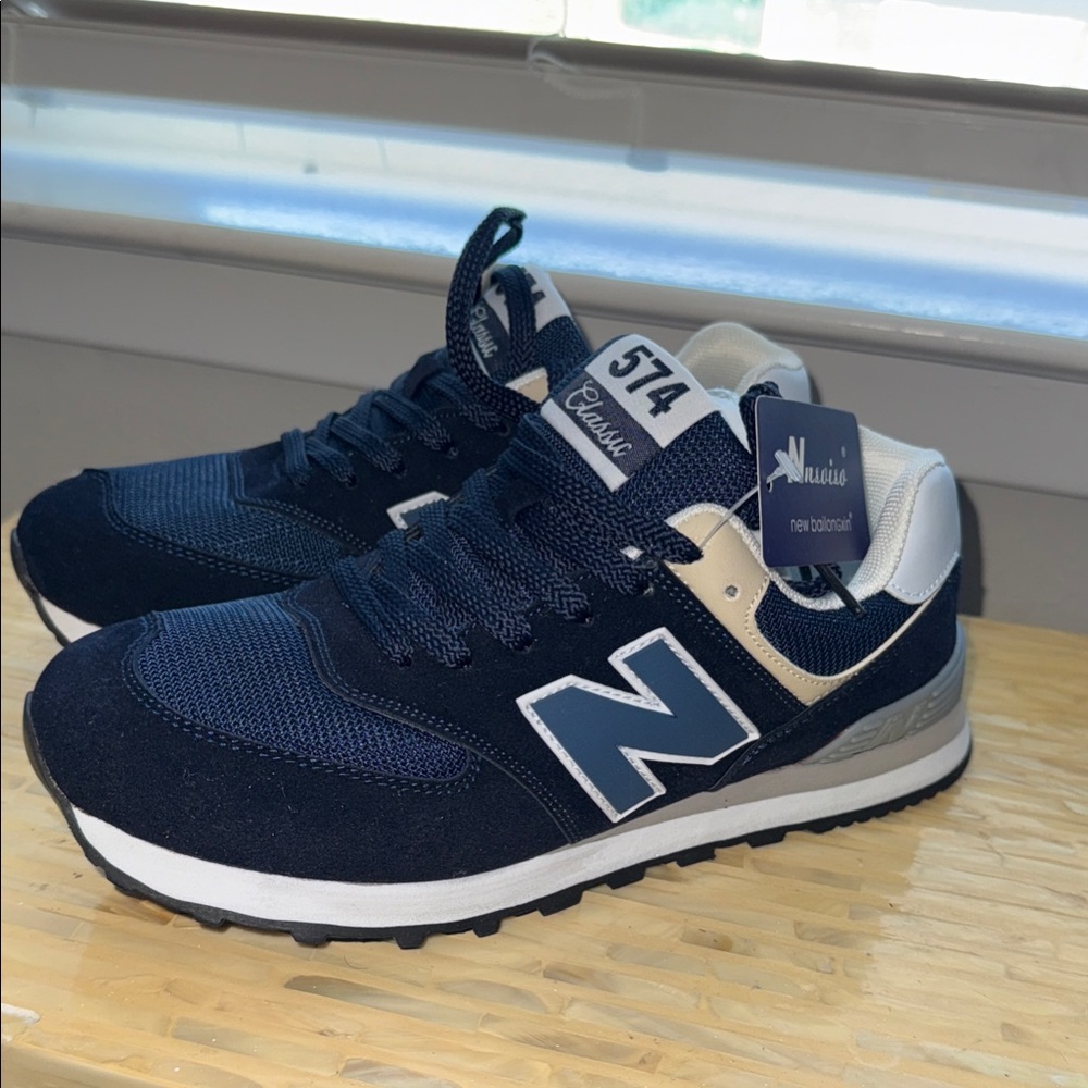 New Bailongxin Women Dark Blue and White Sneakers